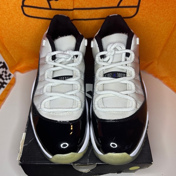 Jordan 11 Retro Low Concord Size 9M Pre-loved - Picture 5 of 7